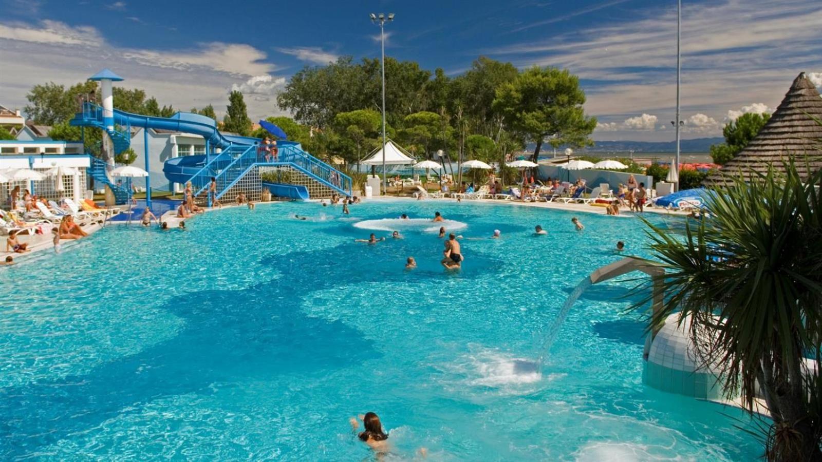 Sunny Home, Appartamento In Centro E Vicino Alla Spiaggia Grado Ngoại thất bức ảnh